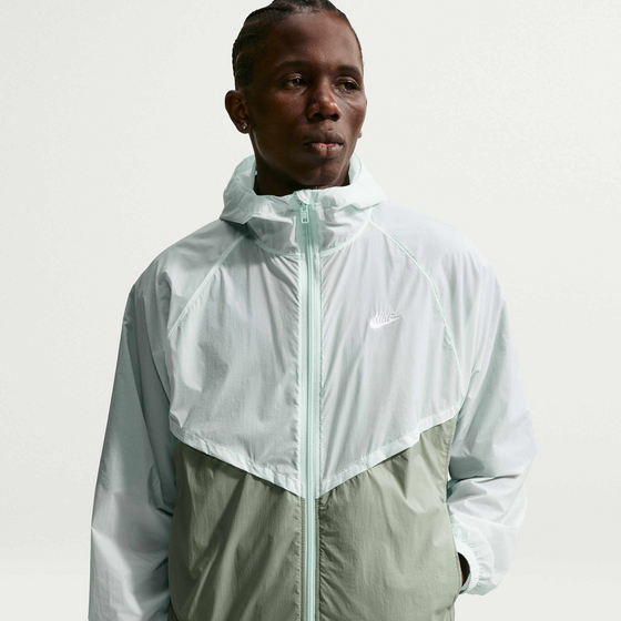 
NIKE, 
Men's Unlined Full-zip Uv Jacket Windrunner, 
Detail 1
