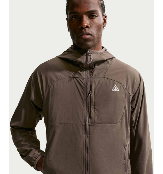 
NIKE, 
Men's Uv Protection Jacket Acg 'five Towers', 
Detail 1
