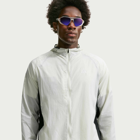 
NIKE, 
Men's Uv Protection Jacket Acg Aireez, 
Detail 1
