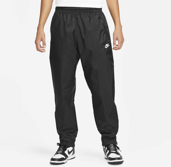 
NIKE, 
Men's Woven Lined Trousers Windrunner, 
Detail 1
