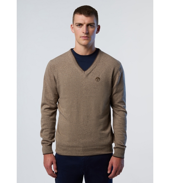 955533102101 NORTH SAILS North Sails Sweater V-neck With Embroidered Logo  Model01 Detail