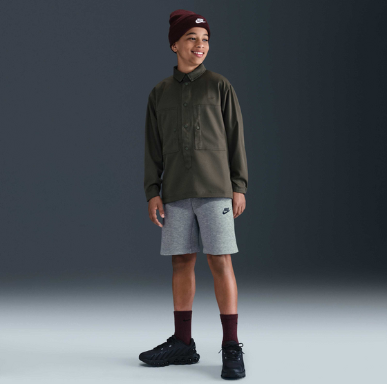 
NIKE, 
Older Kids' (boys') Shorts Sportswear Tech Fleece, 
Detail 1
