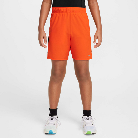 393548502501 NIKE Older Kids' (boys') Training Shorts Dri-fit Challenger  Model01 Detail