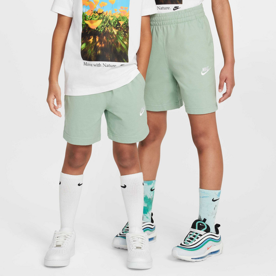 
NIKE, 
Older Kids' 15cm (approx.) Knit Shorts Sportswear Club, 
Detail 1
