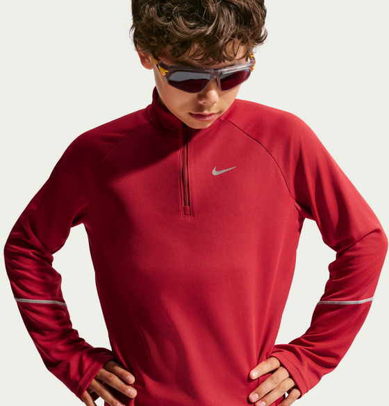 
NIKE, 
Older Kids' Dri-fit 1/2-zip Top Miler, 
Detail 1
