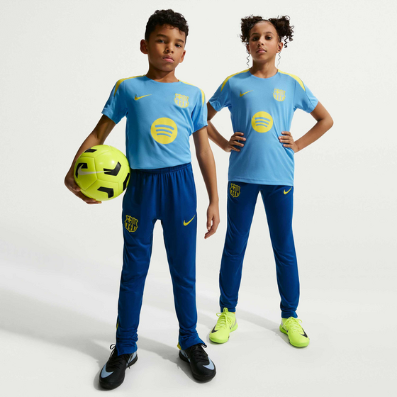 
NIKE, 
Older Kids' Dri-fit Football Knit Pants F.c. Barcelona Strike Fourth, 
Detail 1
