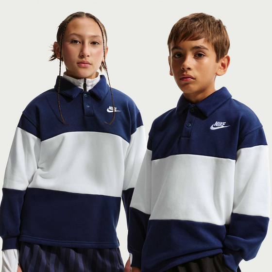 
NIKE, 
Older Kids' French Terry Rugby Sportswear Club, 
Detail 1
