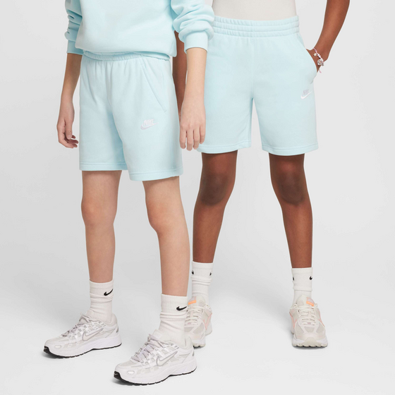 
NIKE, 
Older Kids' French Terry Shorts Sportswear Club Fleece, 
Detail 1
