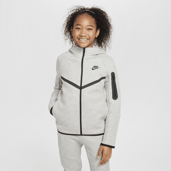 
NIKE, 
Older Kids' Full-zip Hoodie Sportswear Tech Fleece, 
Detail 1
