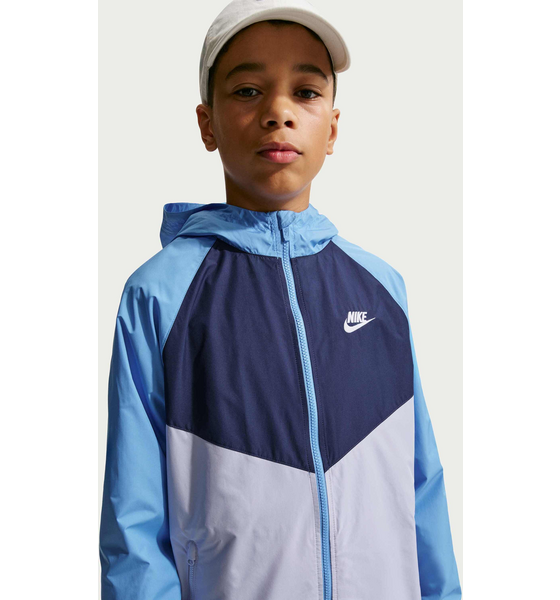 
NIKE, 
Older Kids' Hooded Repel Jacket Sportswear Windrunner, 
Detail 1
