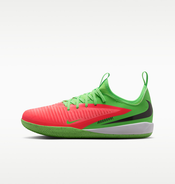 
NIKE, 
Older Kids' Indoor Court Football Shoes Jr. Phantom 6 Low Academy 'erling Haaland', 
Detail 1
