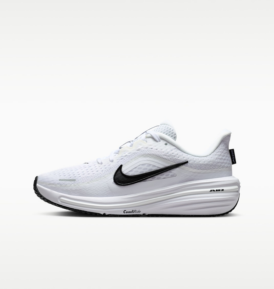 
NIKE, 
Older Kids' Road Running Shoes Winflo 12, 
Detail 1
