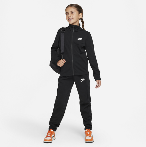 
NIKE, 
Older Kids' Tracksuit Sportswear, 
Detail 1
