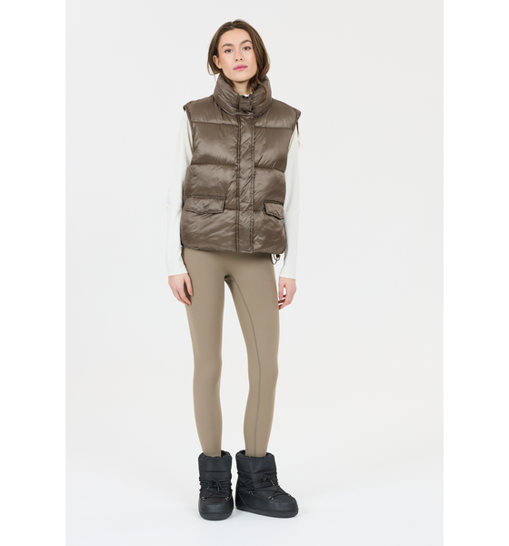
ATHLECIA, 
Prinsloo Quilted Vest, 
Detail 1
