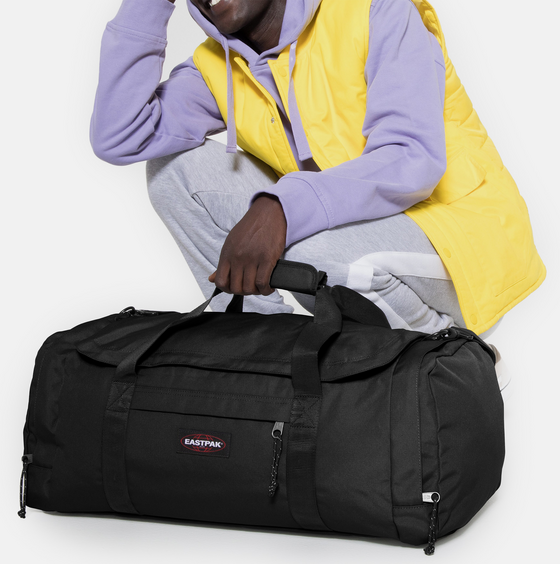 937138101101 EASTPAK Reader M  Model01 Detail