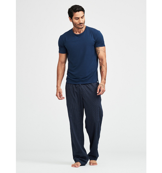 
FRANK DANDY, 
Relaxed Bamboo Tee, 
Detail 1
