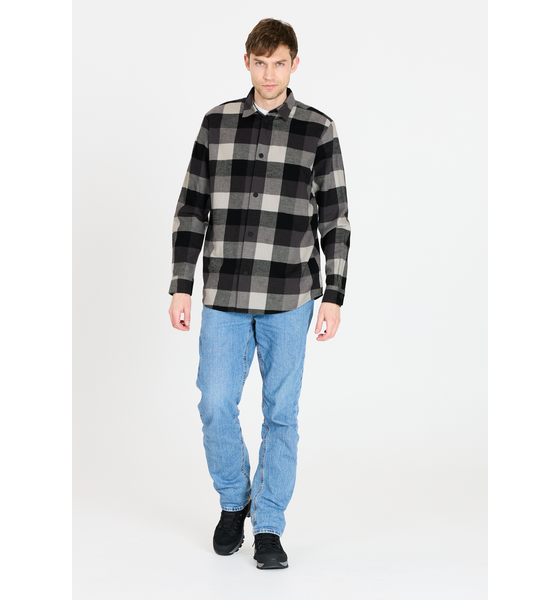 952470102101 WHISTLER Riglet Shirt  Model01 Detail