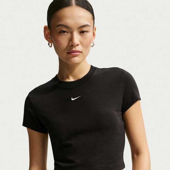 
NIKE, 
Women's Cropped T-shirt Sportswear Chill Knit, 
Detail 1
