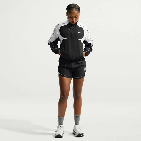 
NIKE, 
Women's Dri-fit Mid-rise Unlined Running Shorts Swoosh, 
Detail 1
