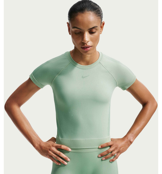 
NIKE, 
Women's Dri-fit T-shirt Pro Seamless, 
Detail 1
