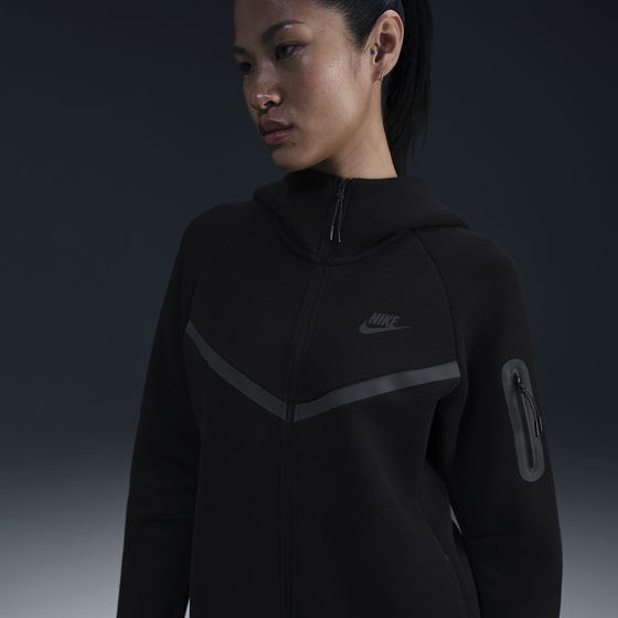 
NIKE, 
Women's Full-zip Hoodie Sportswear Tech Fleece Windrunner, 
Detail 1
