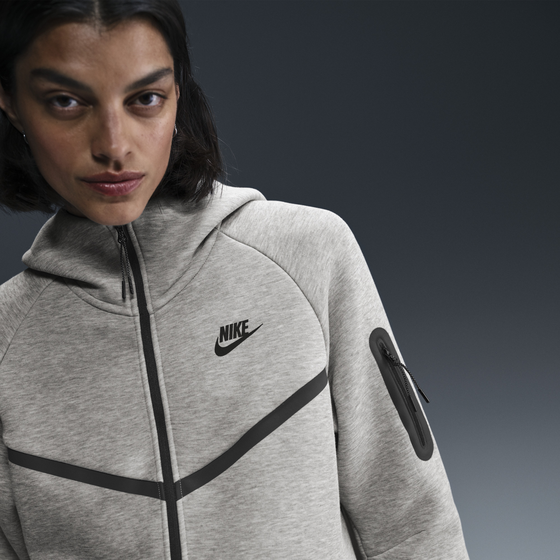 
NIKE, 
Women's Full-zip Hoodie Sportswear Tech Fleece Windrunner, 
Detail 1
