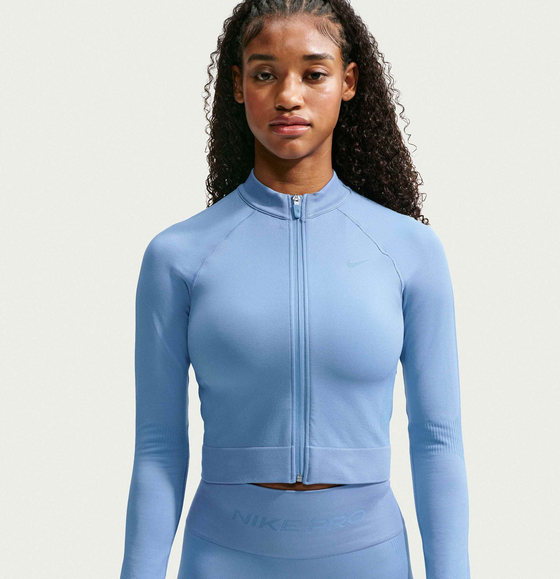 
NIKE, 
Women's Full-zip Training Top Pro Seamless, 
Detail 1
