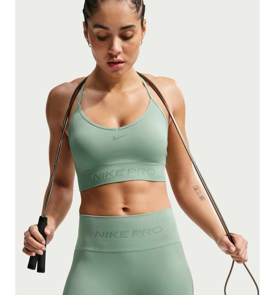 
NIKE, 
Women's Light-support Padded Sports Bra Pro Seamless, 
Detail 1
