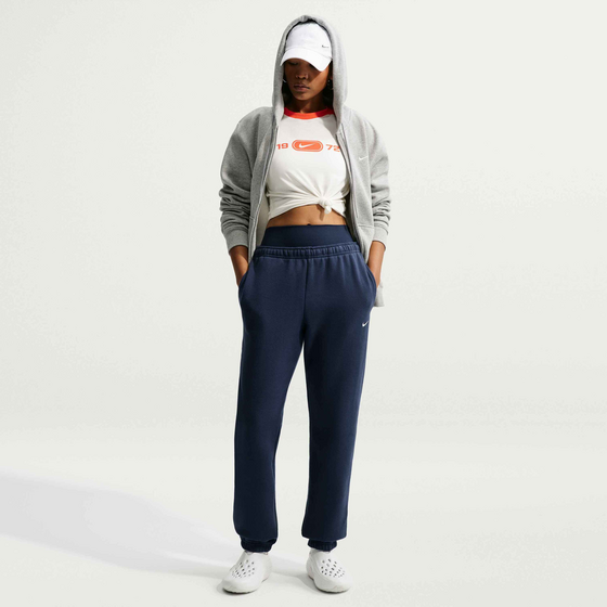 
NIKE, 
Women's Mid-rise Cuffed Trousers Studio Fleece Medium Weight, 
Detail 1
