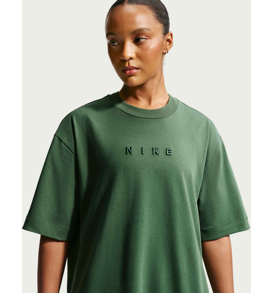 
NIKE, 
Women's Oversized Short-sleeve T-shirt Sportswear, 
Detail 1
