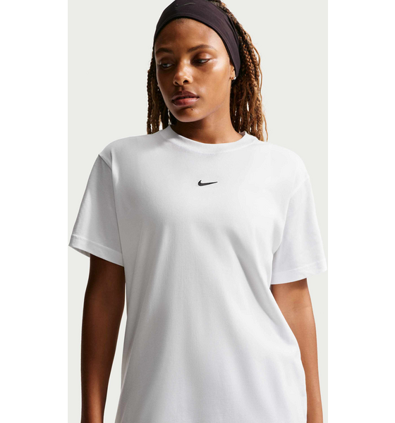 
NIKE, 
Women's Oversized Short-sleeve T-shirt Sportswear, 
Detail 1
