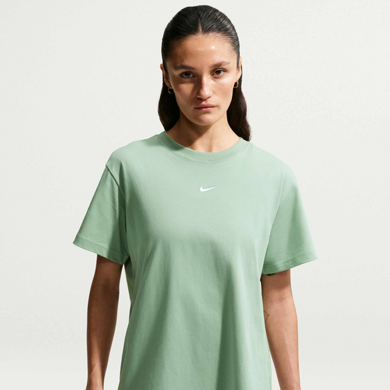 
NIKE, 
Women's Oversized T-shirt Sportswear Classic, 
Detail 1

