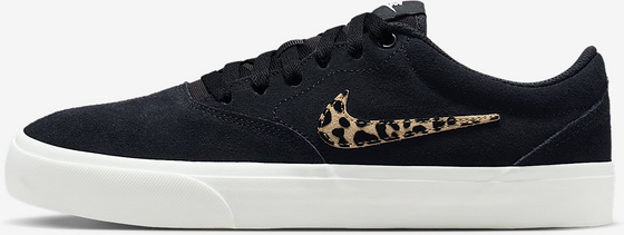 955325101101 NIKE Women's Shoes Charge Suede Se  Standard Detail