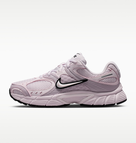 
NIKE, 
Women's Shoes V5 Rnr, 
Detail 1
