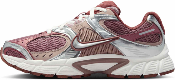 
NIKE, 
Women's Shoes With Reflective Accents V5 Rnr, 
Detail 1
