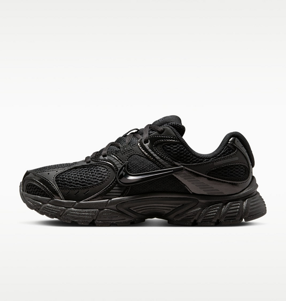 
NIKE, 
Women's Shoes With Reflective Design Accents V5 Rnr, 
Detail 1
