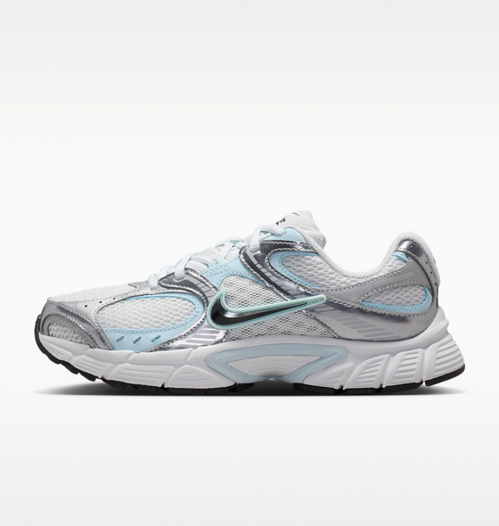 
NIKE, 
Women's Shoes With Reflective Design Accents V5 Rnr, 
Detail 1
