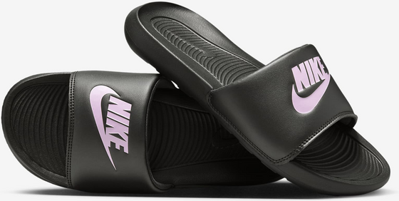 317420501502 NIKE Women's Slides Victori One  Standard Detail
