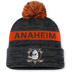 935215102101 FANATICS Beanie With Pom  Standard Small1x1
