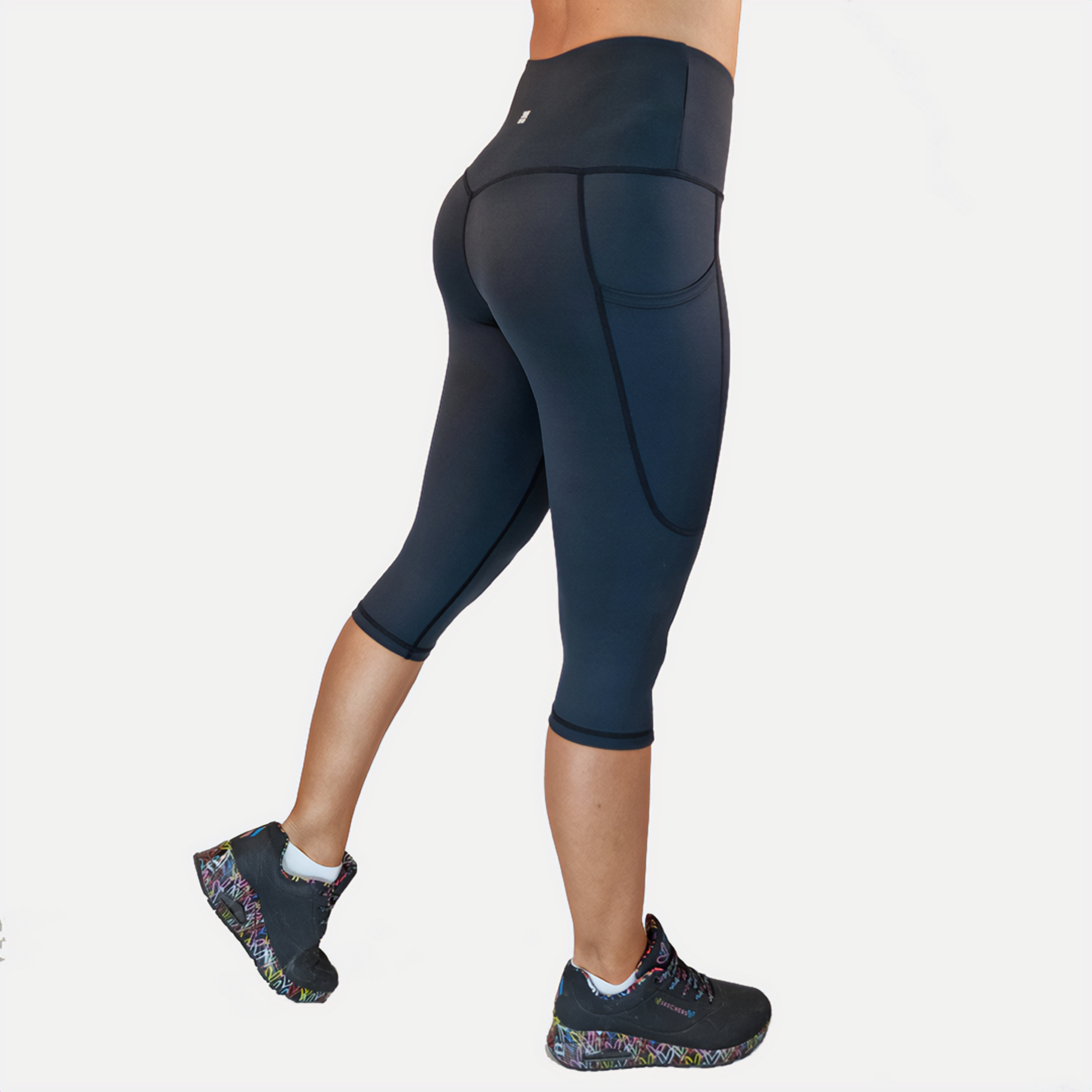 SHE DID, 3/4 Tights Svart