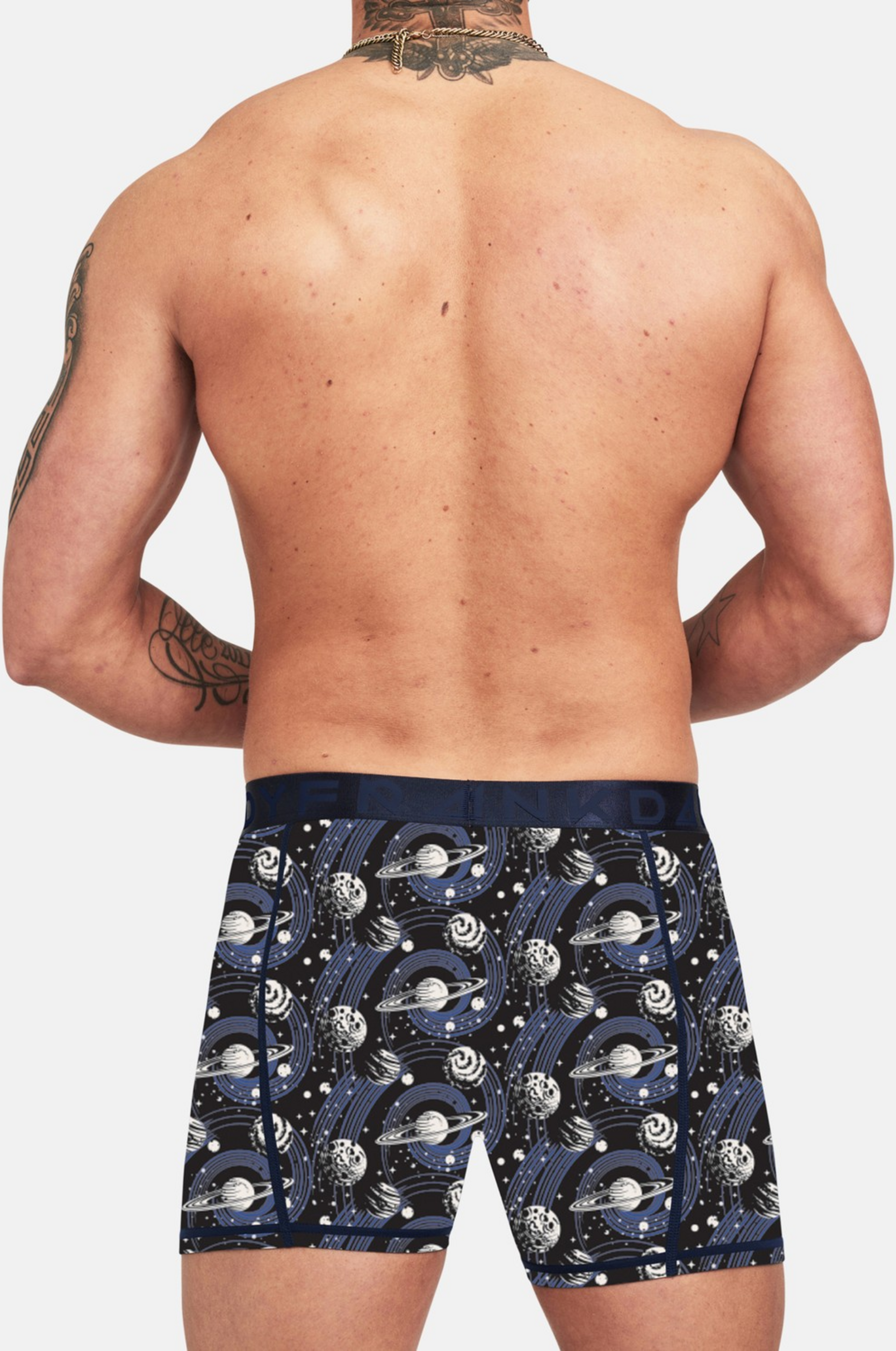 FRANK DANDY, 5p Give Me Space Boxer