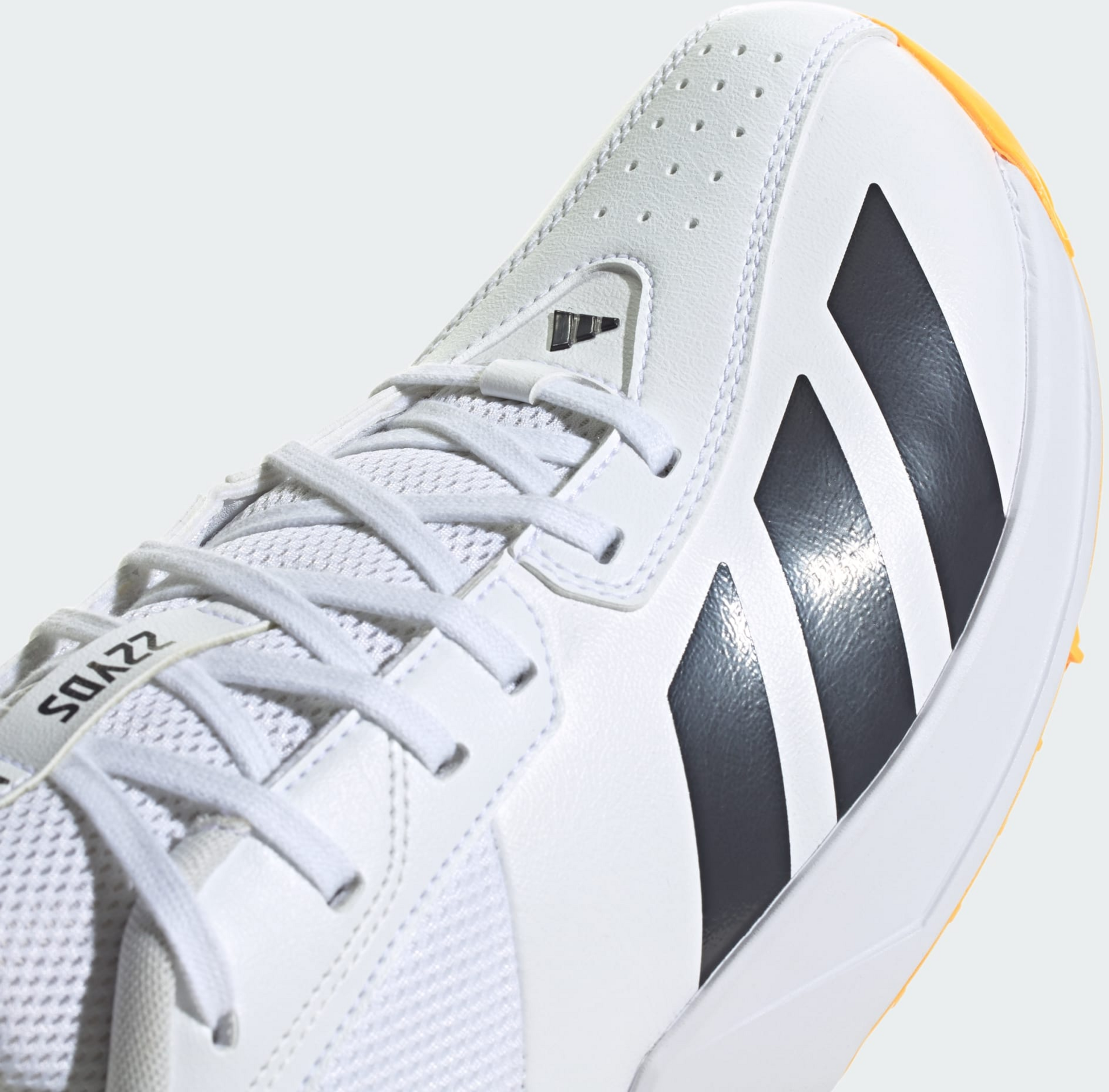 ADIDAS, Adidas 22yds Spike Cricket shoes