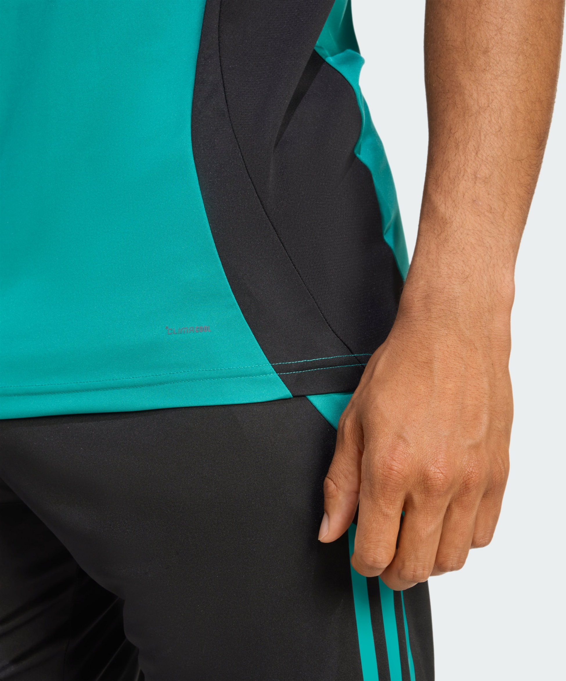 ADIDAS, Adidas All Blacks Linne