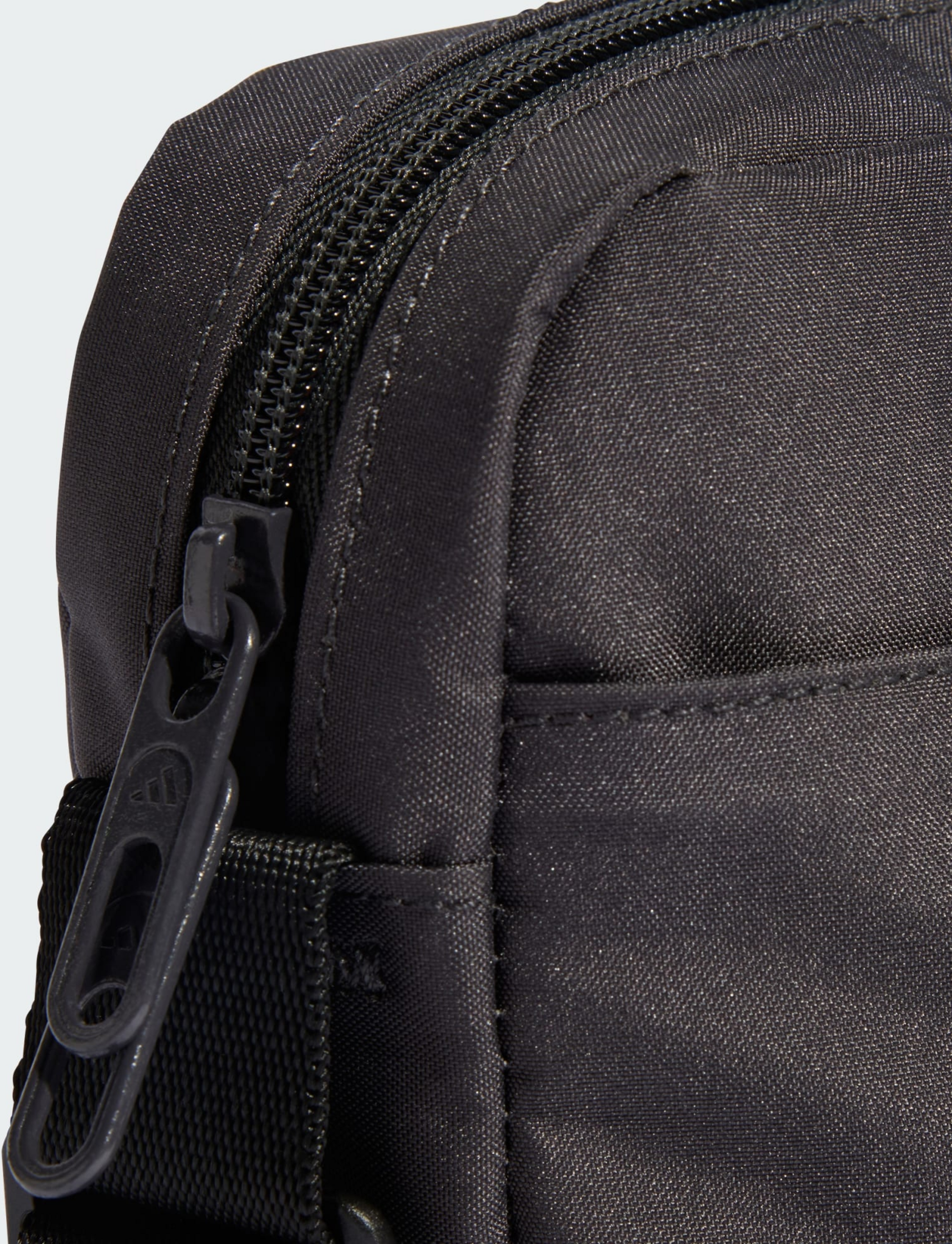 ADIDAS, Adidas Audi Revolut F1 Team Dna Axelv&auml;ska