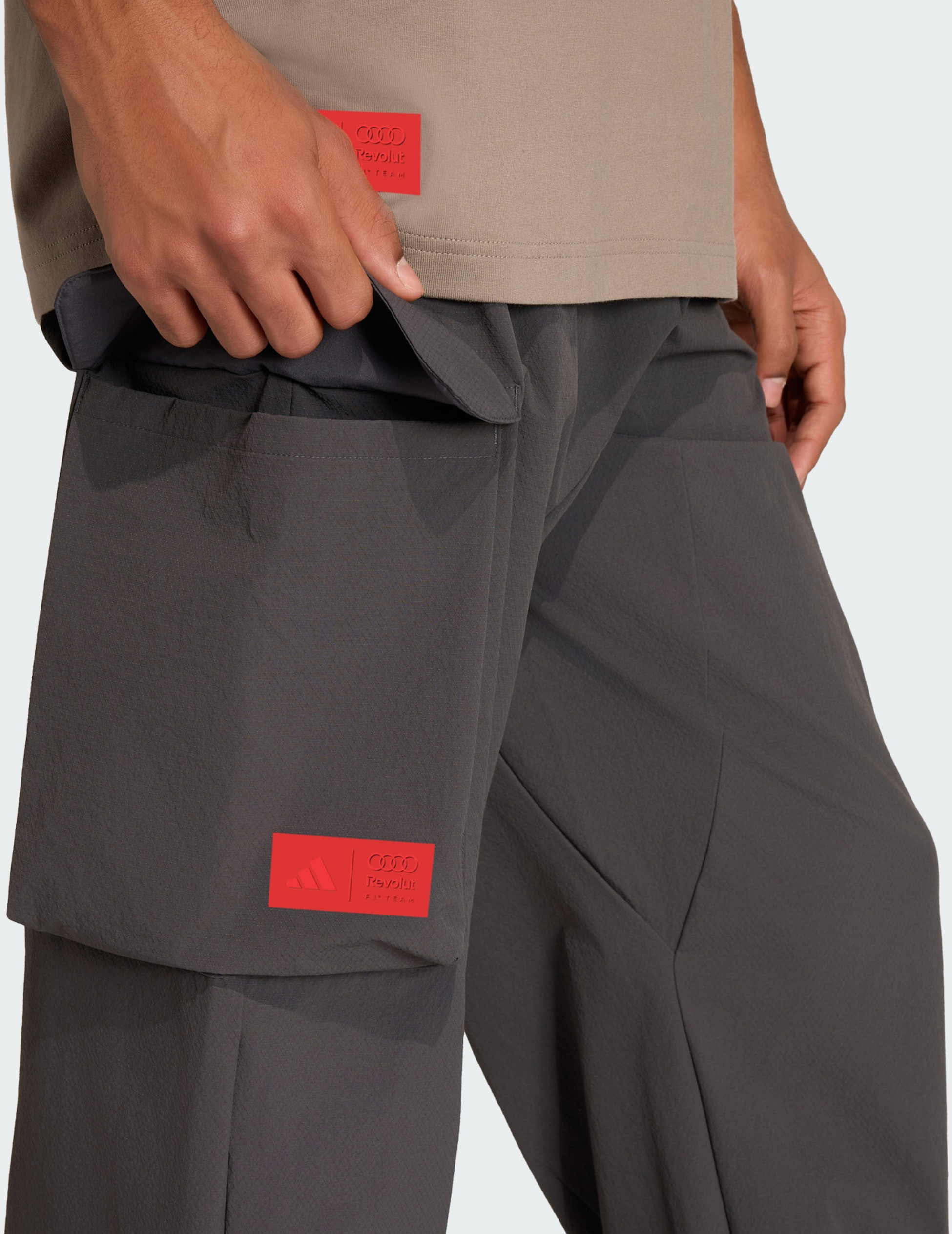 ADIDAS, Adidas Audi Revolut F1 Team Elevated V&auml;vda Byxor