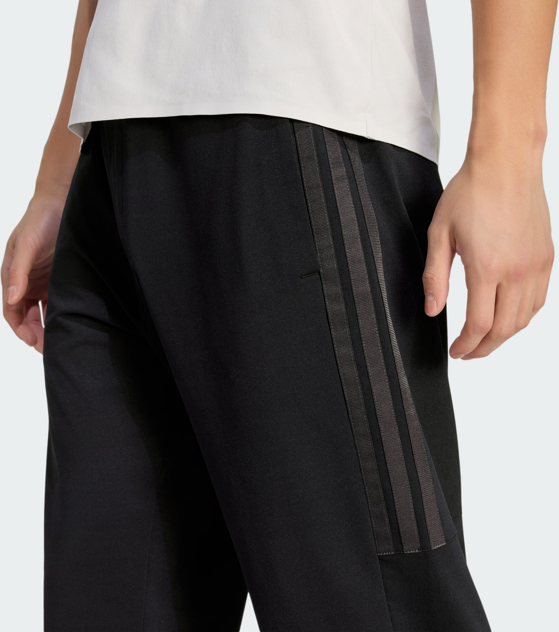 ADIDAS, Adidas Audi Revolut F1 Team Engineers Marketing-byxor