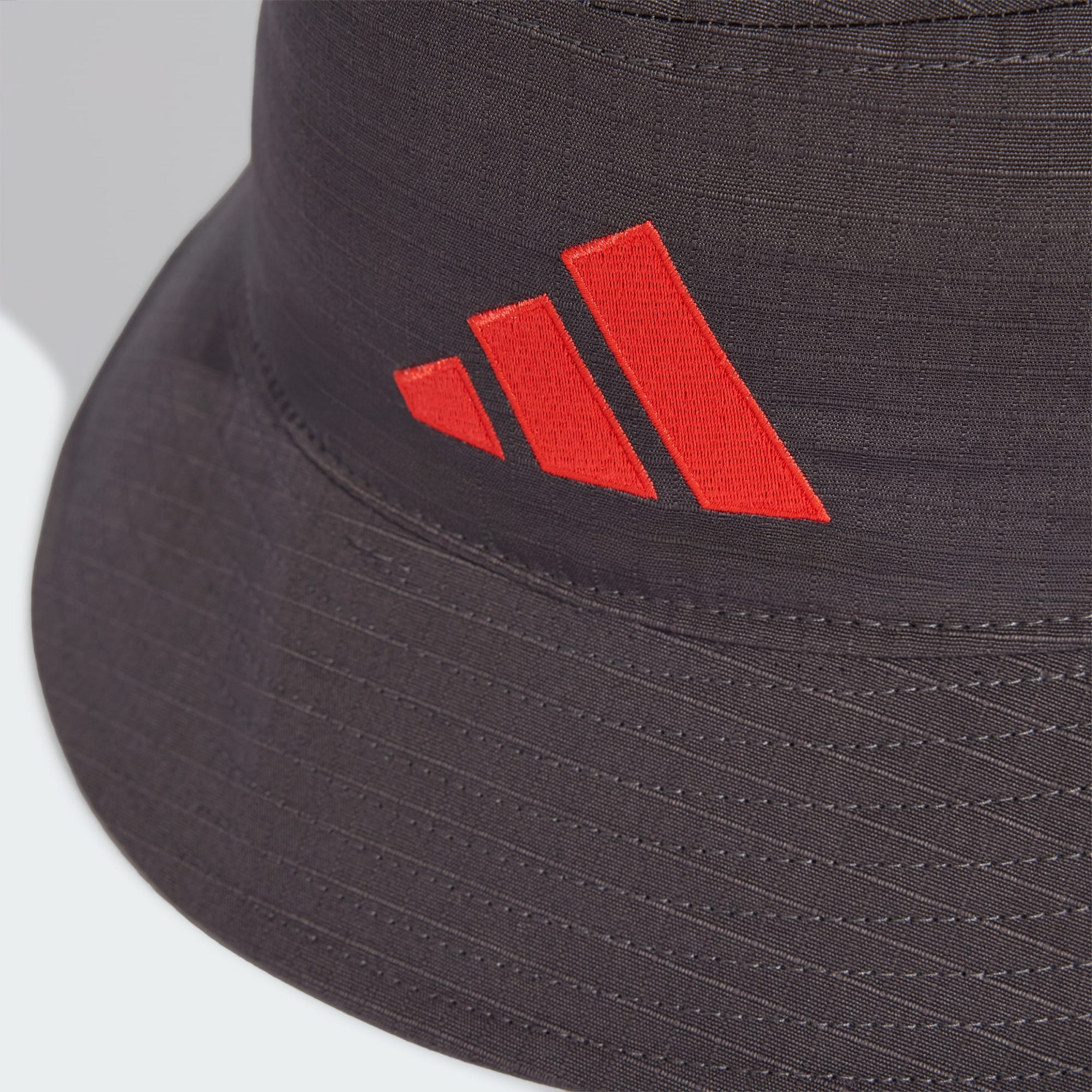 ADIDAS, Adidas Audi Revolut F1 Team Mekaniker Solhatt