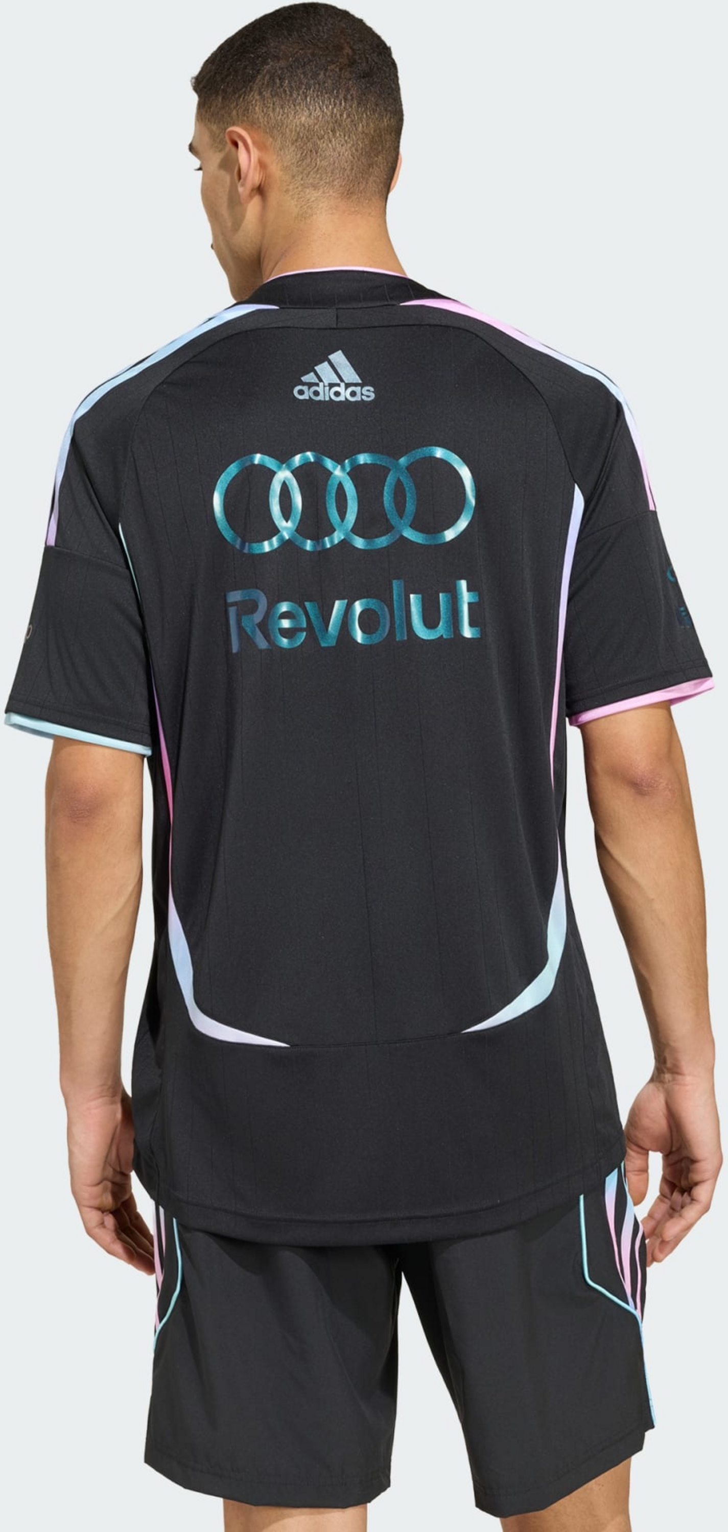 ADIDAS, Adidas Audi Revolut F1 Team Teamgeist F&ouml;rartr&ouml;ja
