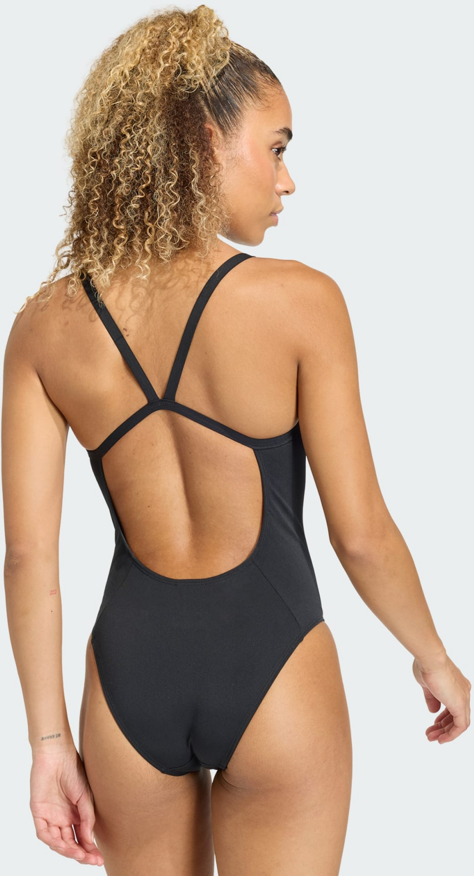 ADIDAS, Adidas Baddr&auml;kt Med Tunna Remmar Och V-rygg