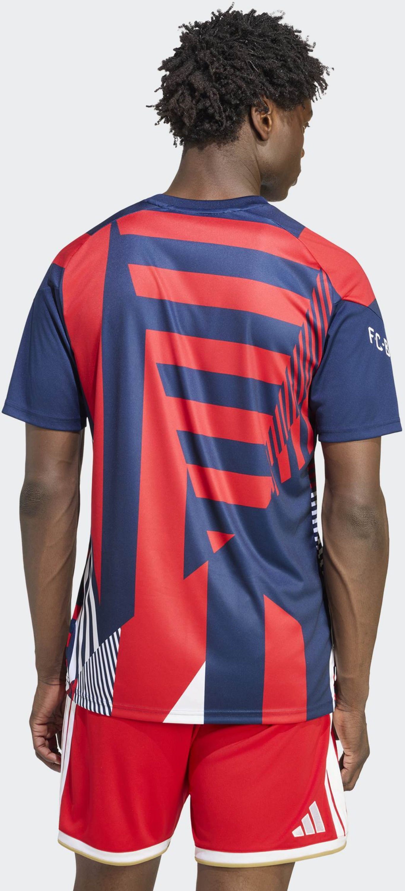 ADIDAS, Adidas Bayern M&uuml;nchen 26/27 Uppv&auml;rmningstr&ouml;ja